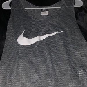 NIKE tank